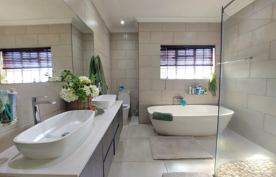 5 Bedroom Property for Sale in Brits North West